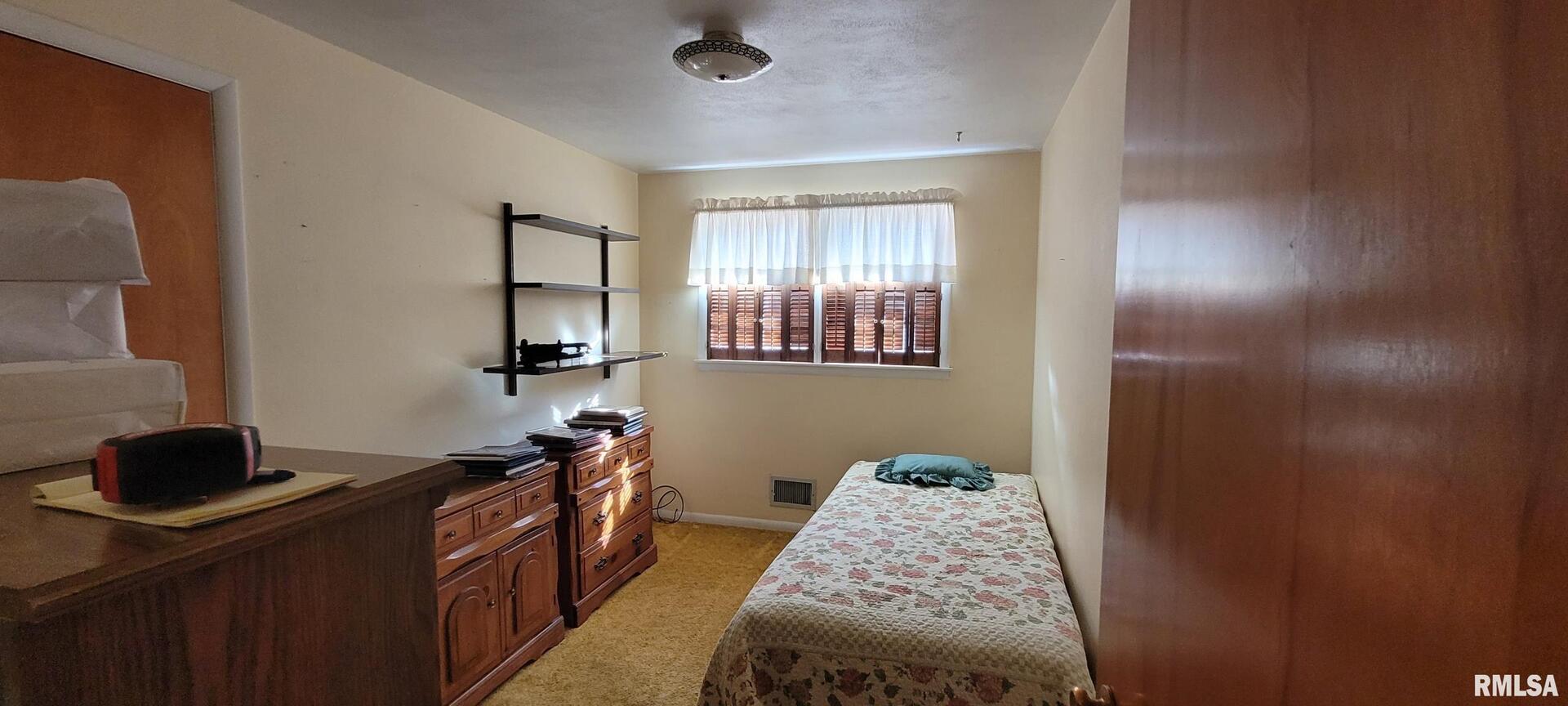 3221 Peach Street Mount Vernon, IL 62864 - Photo 5 of 13