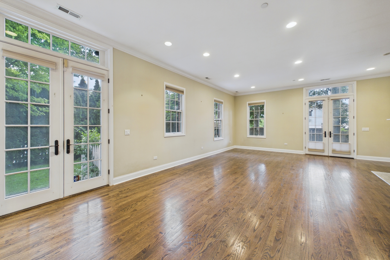 932 Westmoor Road, Unit 932 Winnetka, IL 60093 - Photo 3 of 18