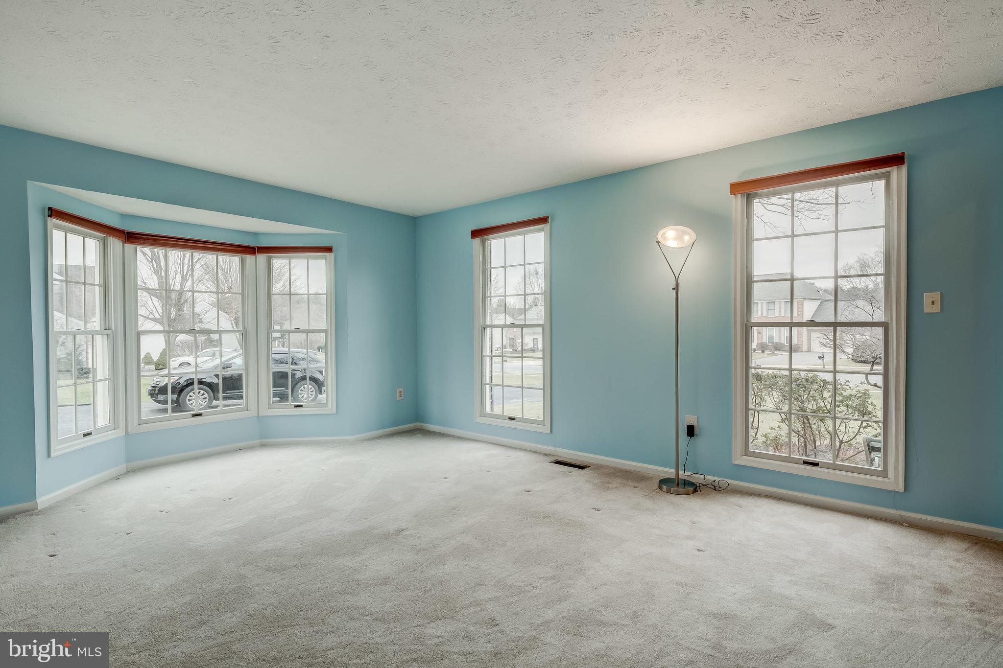 10241 Wetherburn Road Ellicott City, MD 21042 - Photo 6 of 45 Living Room