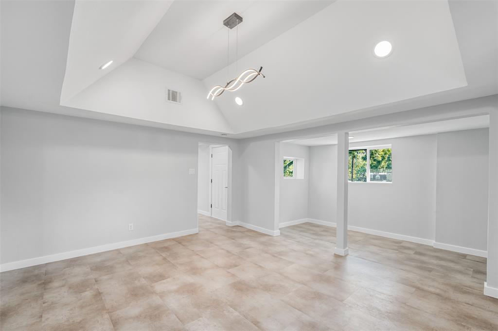 901 Isbell Road Fort Worth, TX 76114 - Photo 10 of 35