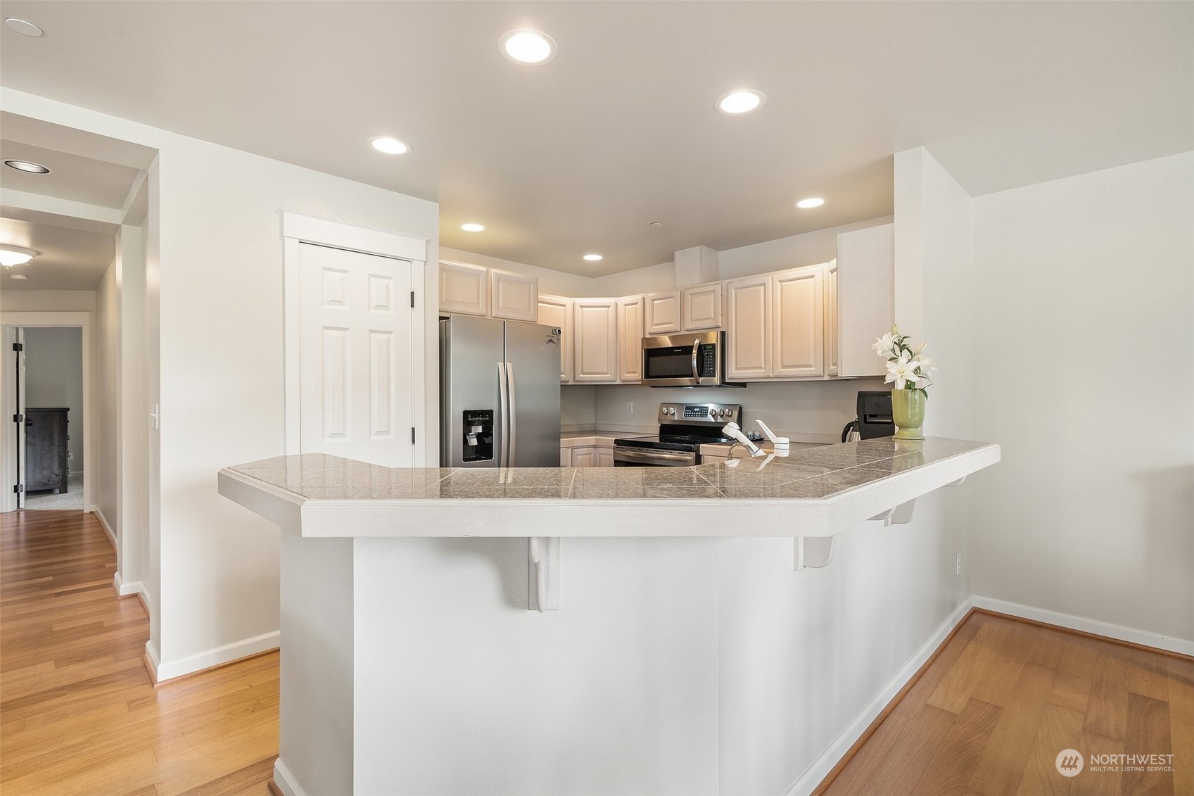 321 East Soderberg Road, Unit A2 Allyn, WA 98524 - Photo 15 of 29 Gallery Image 15