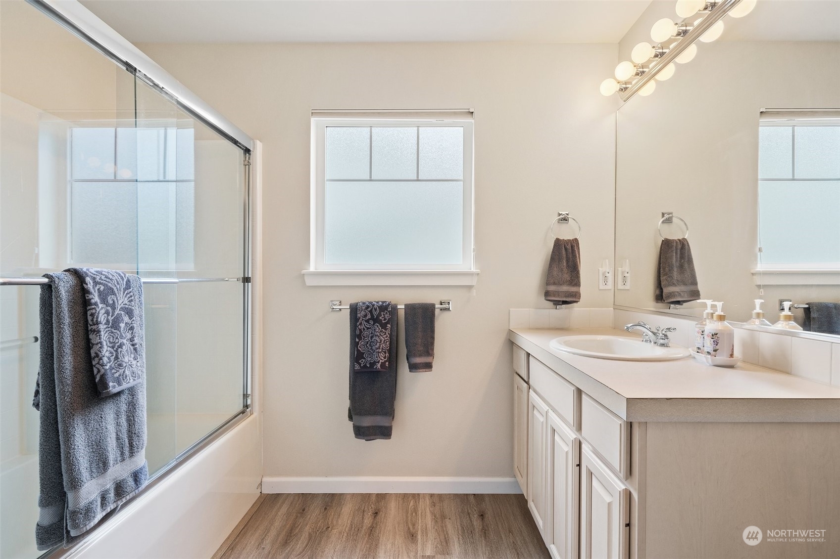 321 East Soderberg Road, Unit A2 Allyn, WA 98524 - Photo 27 of 29 Gallery Image 27