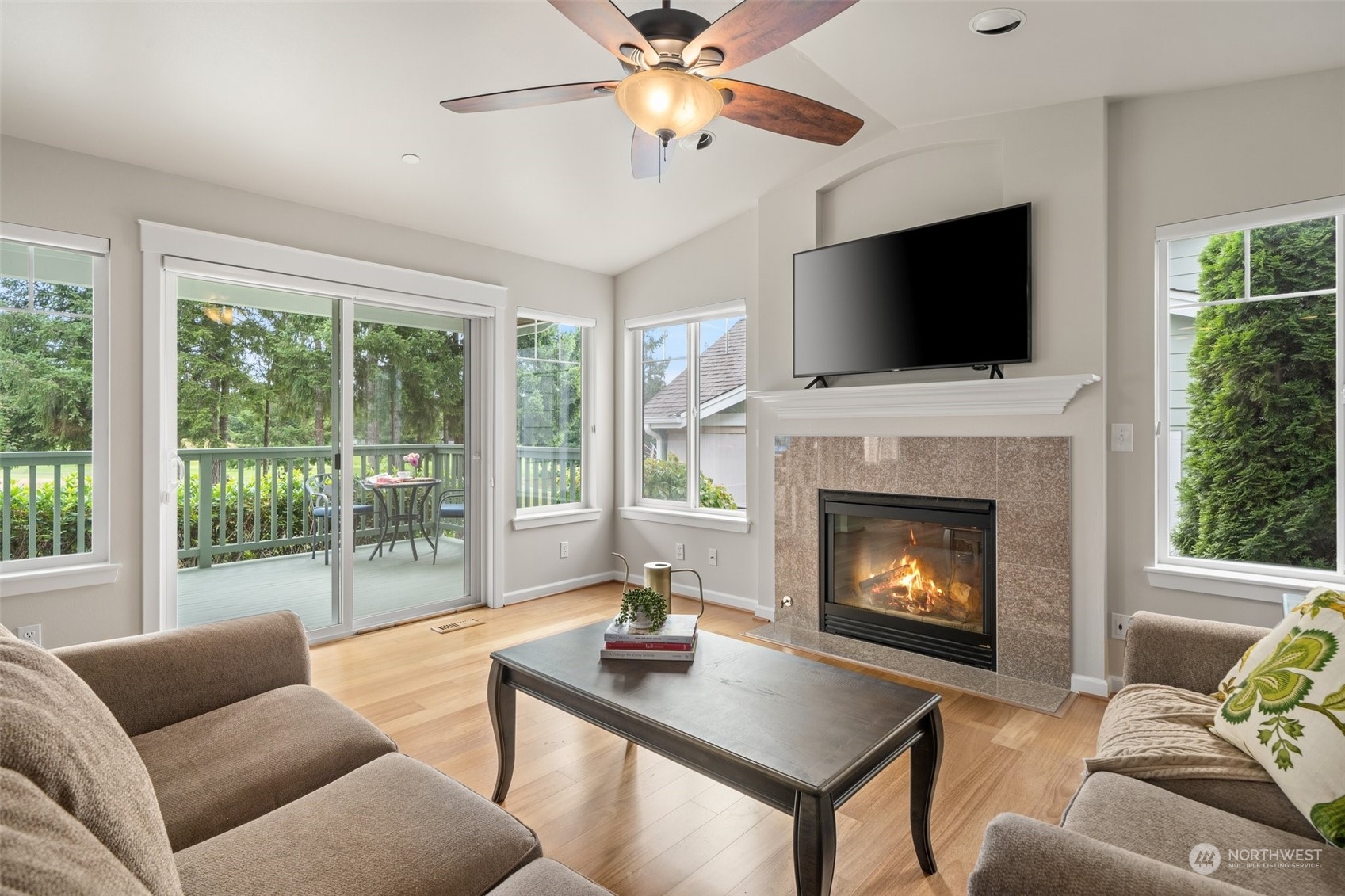 321 East Soderberg Road, Unit A2 Allyn, WA 98524 - Photo 8 of 29 Gallery Image 8