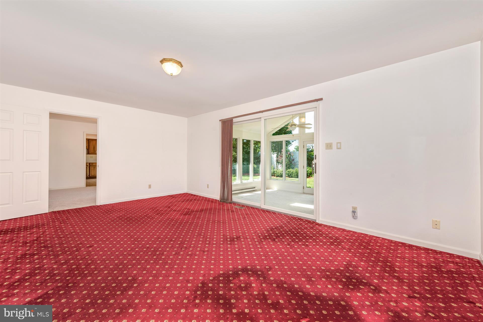 15905 Union Chapel Road Woodbine, MD 21797 - Photo 15 of 30 Family Room