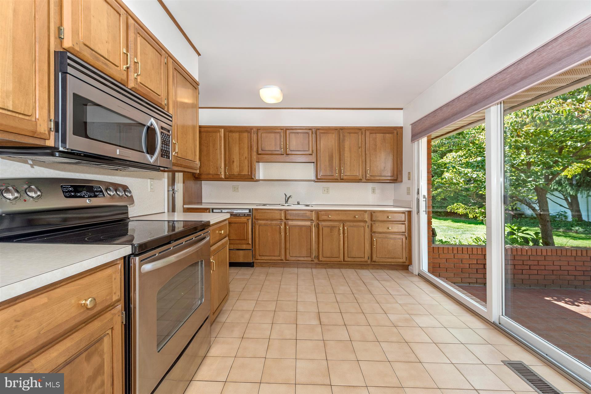 15905 Union Chapel Road Woodbine, MD 21797 - Photo 17 of 30 Kitchen