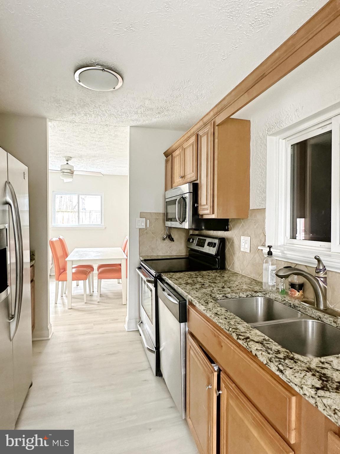 2215 Sanibel Drive Reston, VA 20191 - Photo 11 of 24