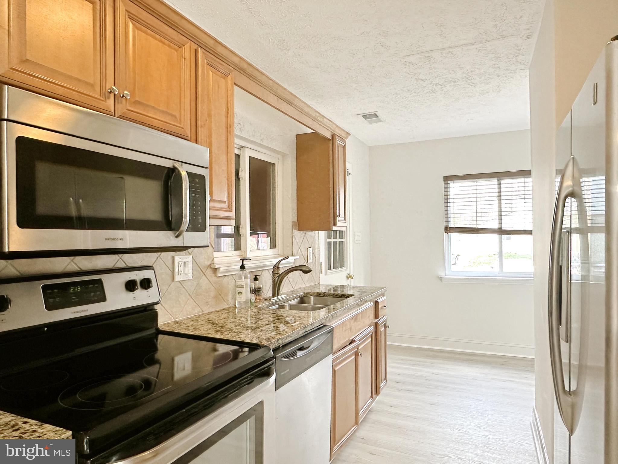 2215 Sanibel Drive Reston, VA 20191 - Photo 12 of 24