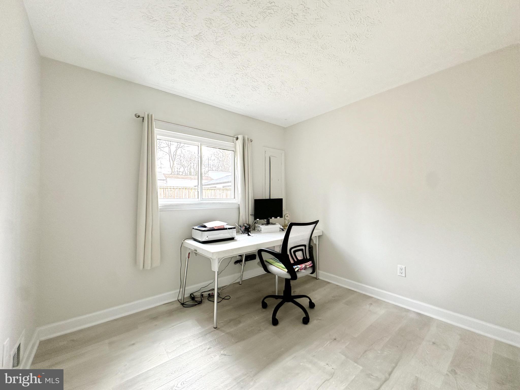 2215 Sanibel Drive Reston, VA 20191 - Photo 14 of 24