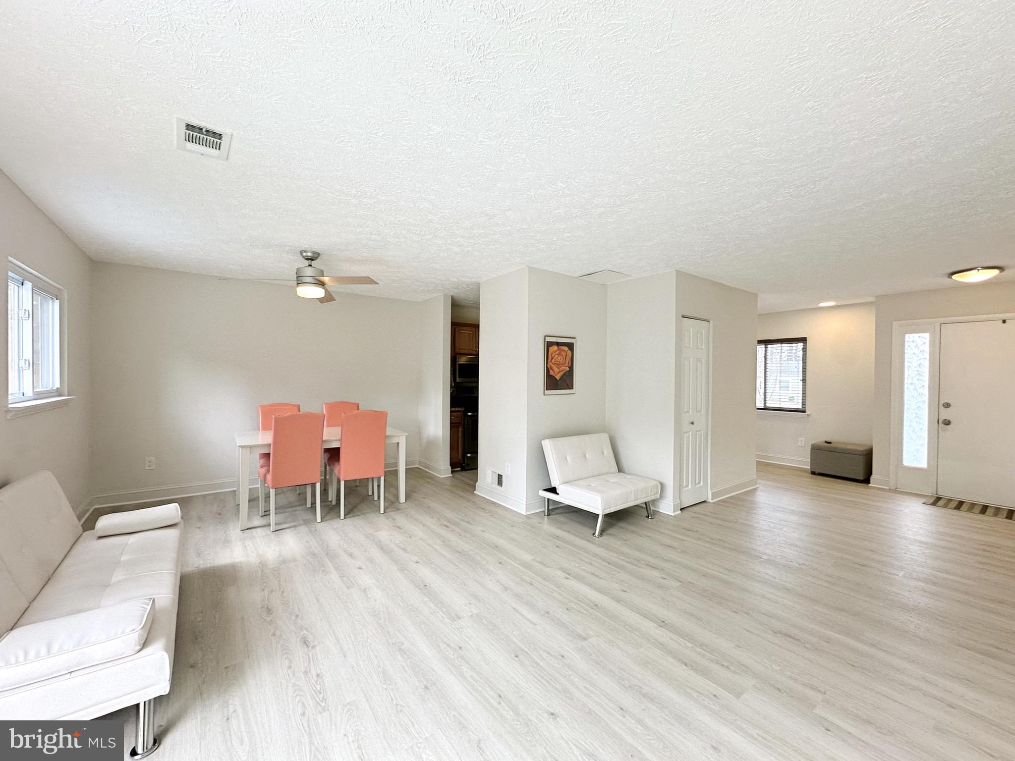 2215 Sanibel Drive Reston, VA 20191 - Photo 6 of 24