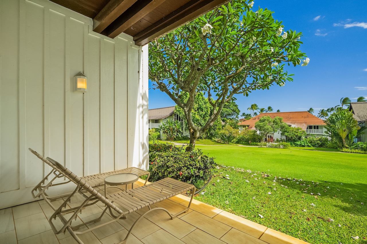 2253 Poipu Road, Unit 115 Koloa, HI 96756 - Photo 6 of 24 a view of a backyard with plants