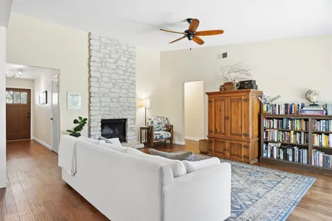 $450,000 | 617 Blackberry Drive, Austin, TX 78745