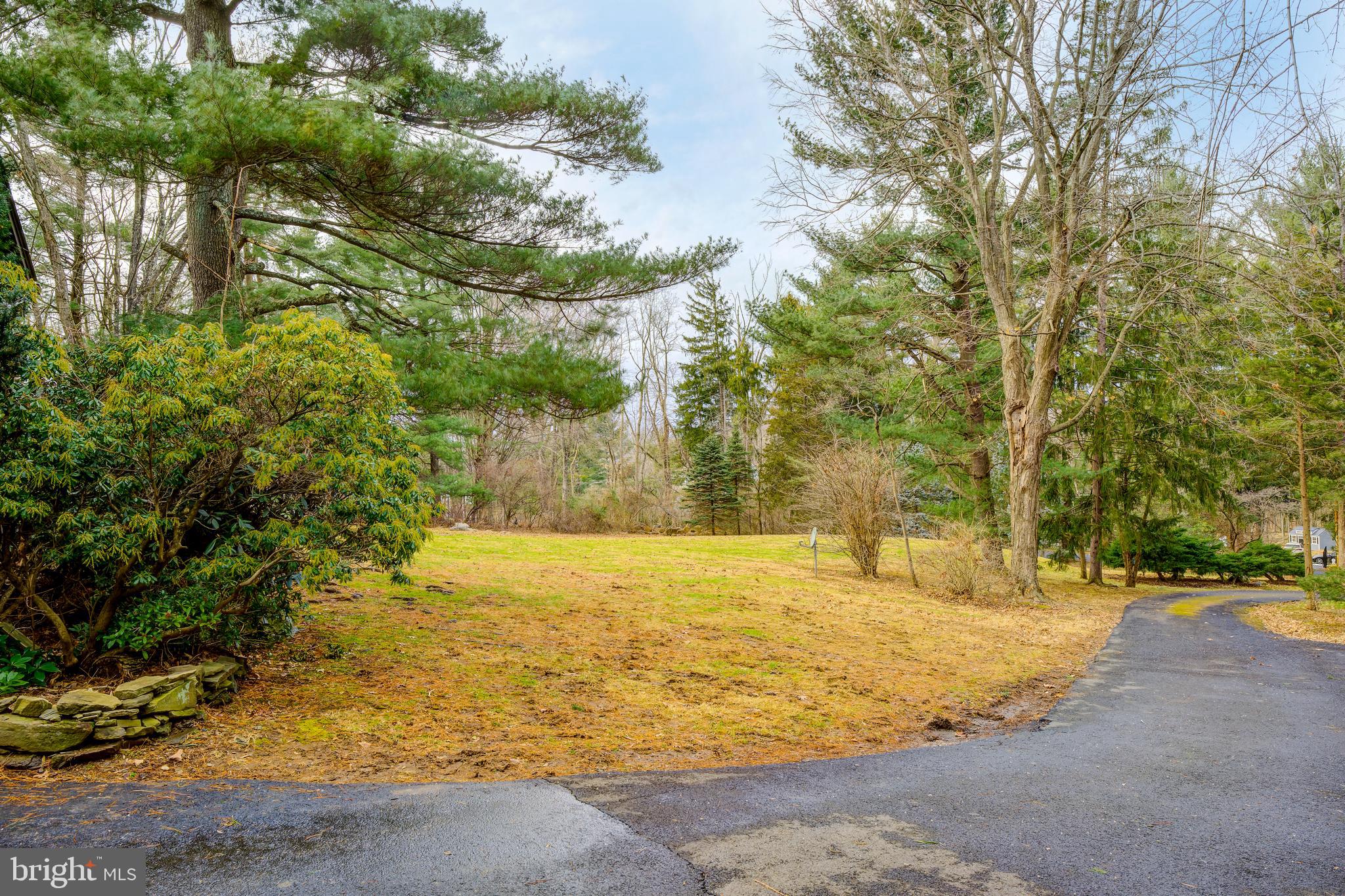 34 Heather Lane Princeton, NJ 08540 - Photo 15 of 21 front yard