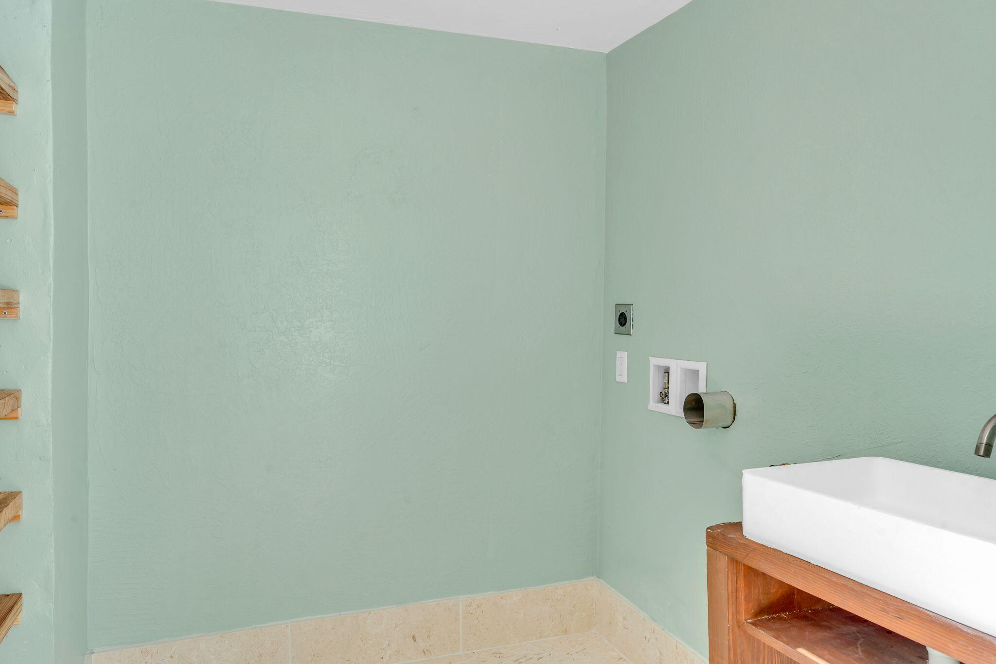 15 Seaside Avenue Key Largo, FL 33037 - Photo 33 of 39 a bathroom with a sink and a toilet