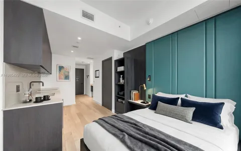 $449,900 | 20 Northeast 11th Street, Unit 2306B, Miami, FL 33132