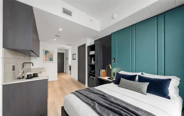 $449,900 | 20 Northeast 11th Street, Unit 2306B, Miami, FL 33132