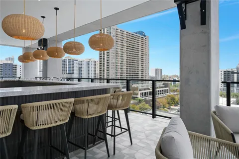 $430,000 | 20 Northeast 11th Street, Unit 2306B, Miami, FL 33132