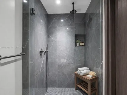 $430,000 | 20 Northeast 11th Street, Unit 2306B, Miami, FL 33132