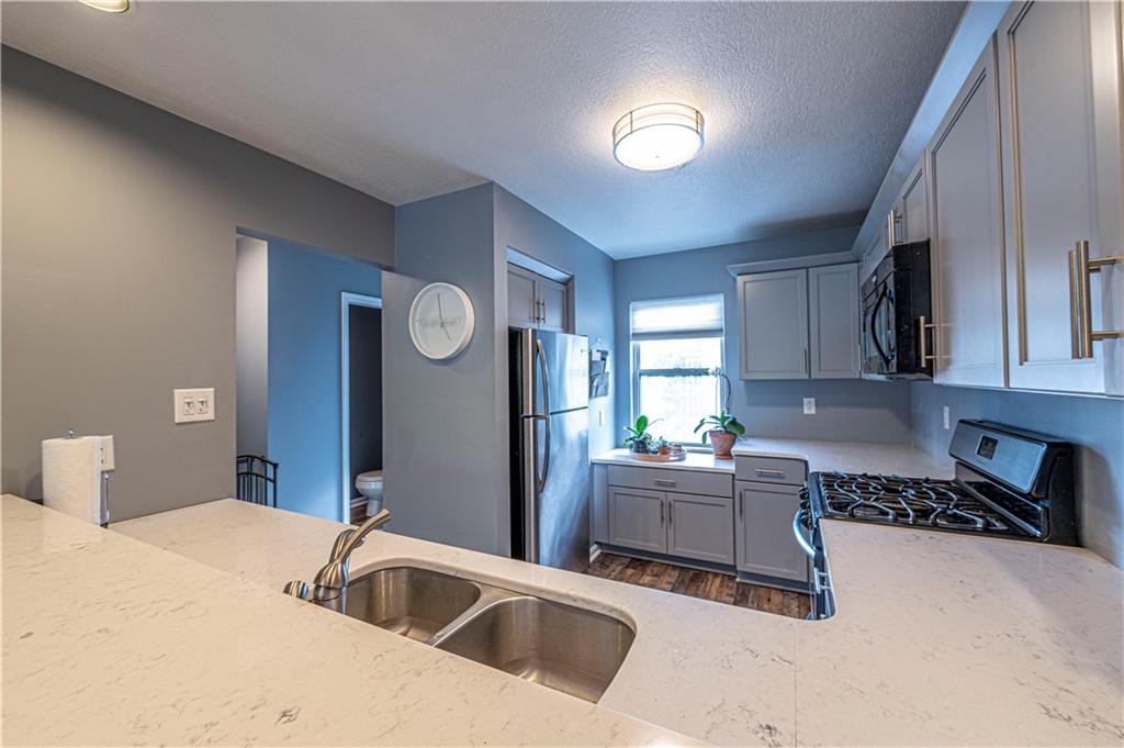 1099 Riverside Drive, Unit B Beaver, PA 15009 - Photo 13 of 25