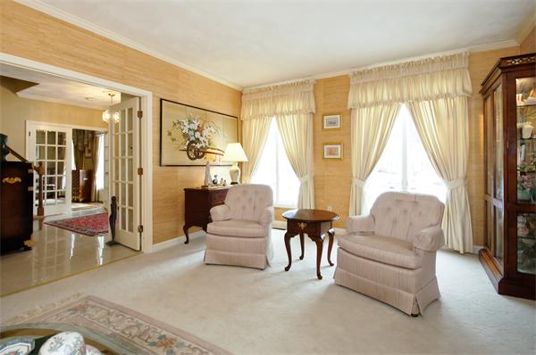 63 Hay Meadow Road North Andover, MA 01845 - Photo 5 of 26