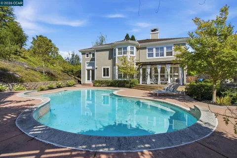 $2,795,000 | 2151 Sky View Court, Moraga, CA 94556