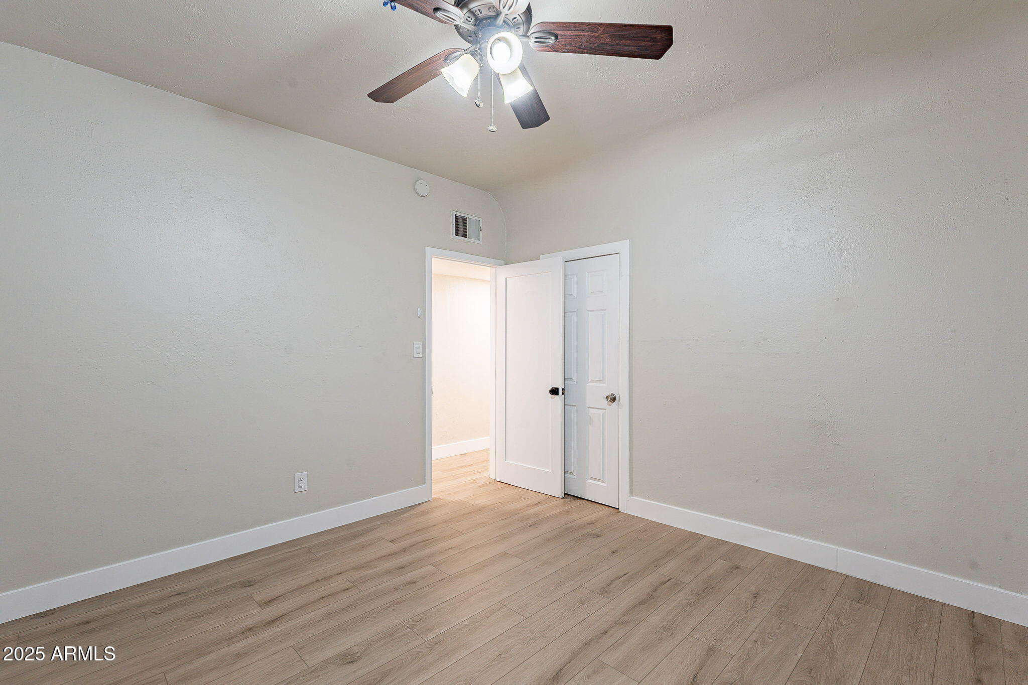 745 East Pierce Street Phoenix, AZ 85006 - Photo 21 of 39 wooden floor in an empty room