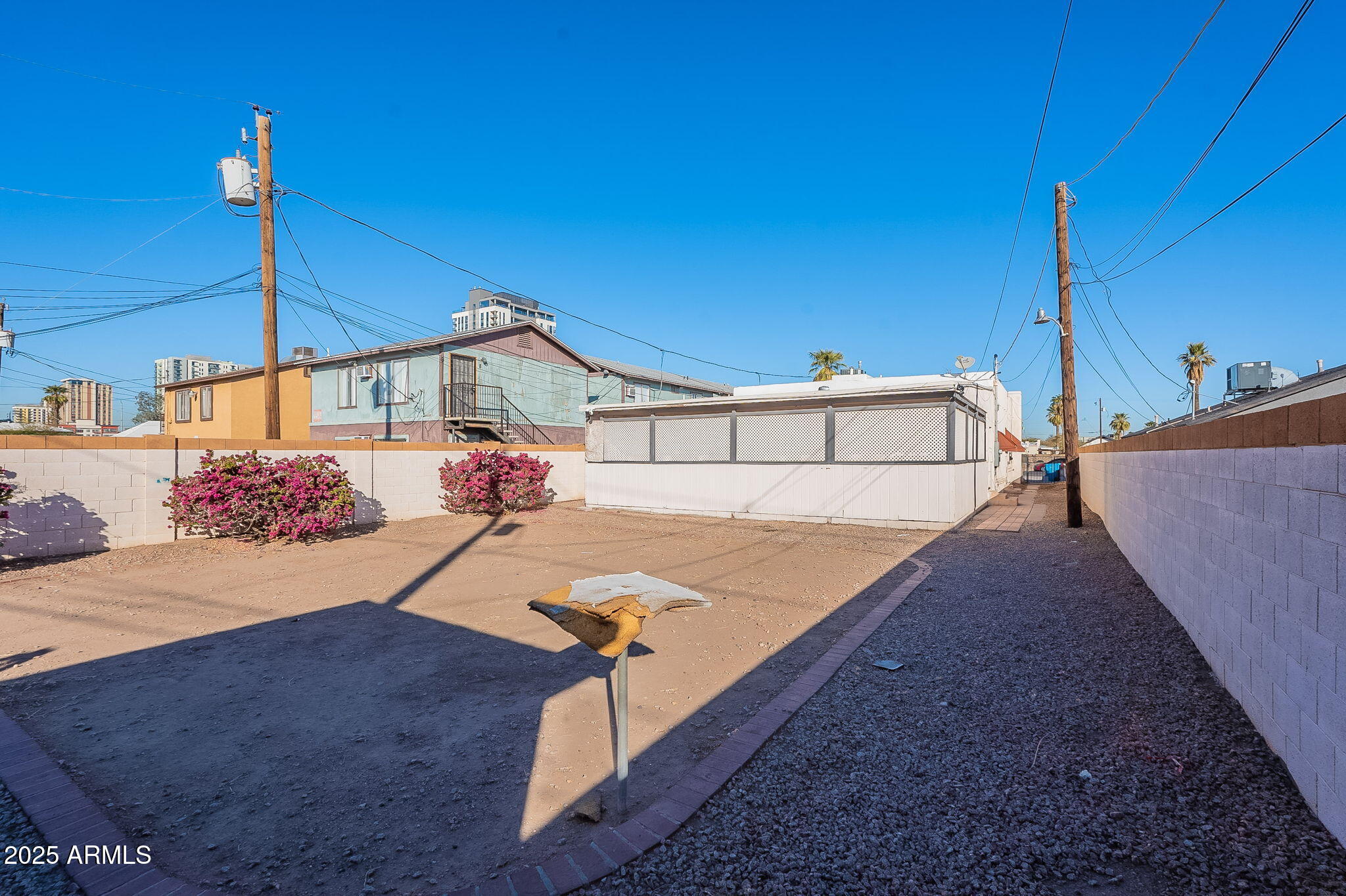 745 East Pierce Street Phoenix, AZ 85006 - Photo 37 of 39 a view of a terrace