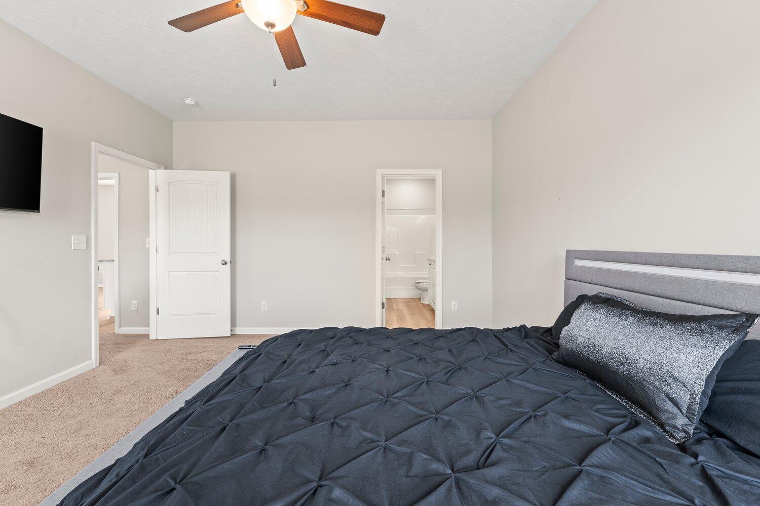 1421 Oak Lane Thomson, GA 30824 - Photo 15 of 22 Primary Suite