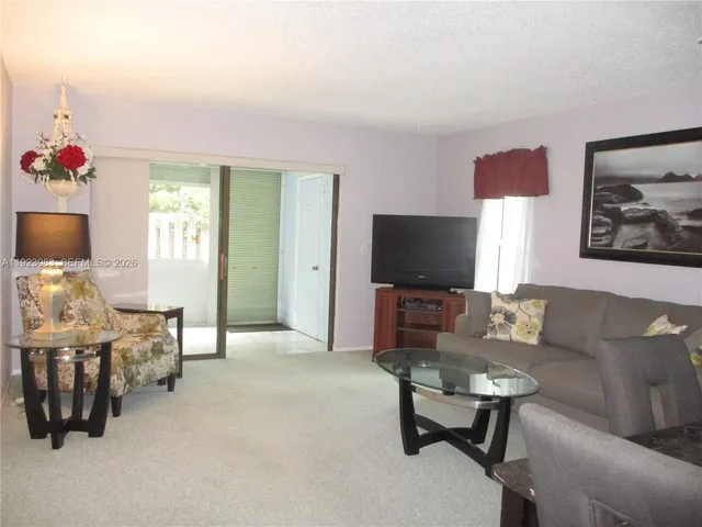 $219,000 | 6531 Southeast Federal Highway, Unit D112, Stuart, FL 34997