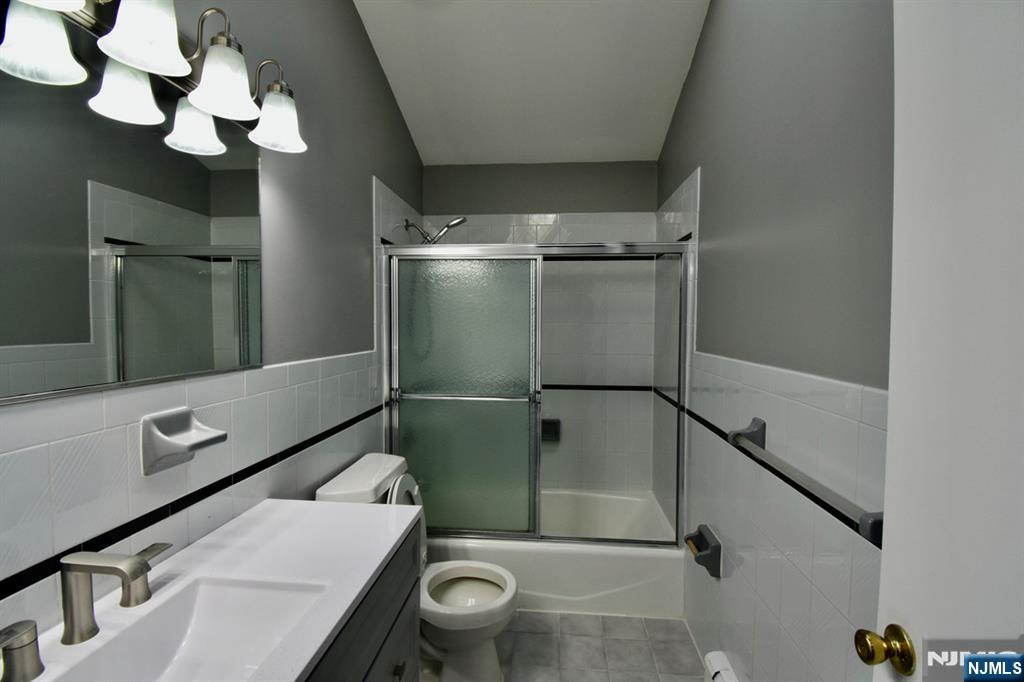 2482 5th Street, Unit A Fort Lee, NJ 07024 - Photo 18 of 26