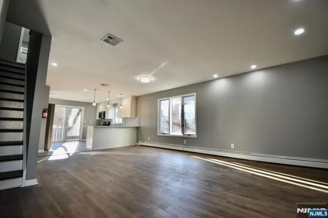 $4,650 | 2482 5th Street, Unit A, Fort Lee, NJ 07024