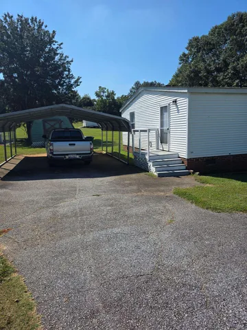 $219,900 | 568 Quail Creek Road, Inman, SC 29349