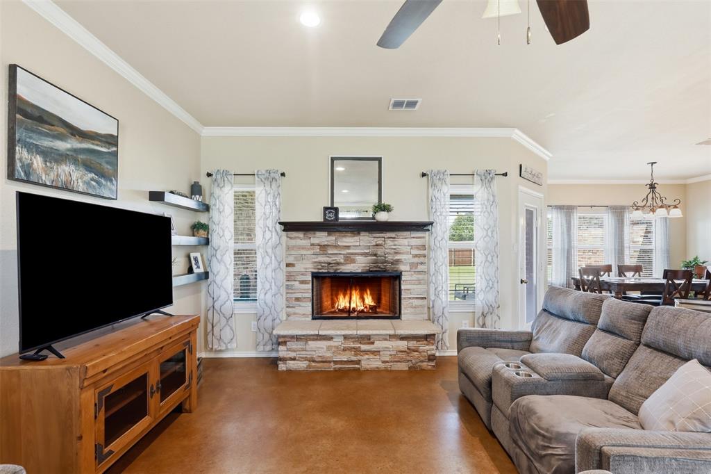 2425 Pecan Springs Road Cleburne, TX 76031 - Photo 10 of 40