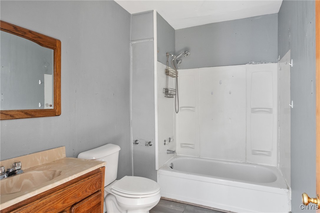 76 East Genesee Street Auburn, NY 13021 - Photo 20 of 44