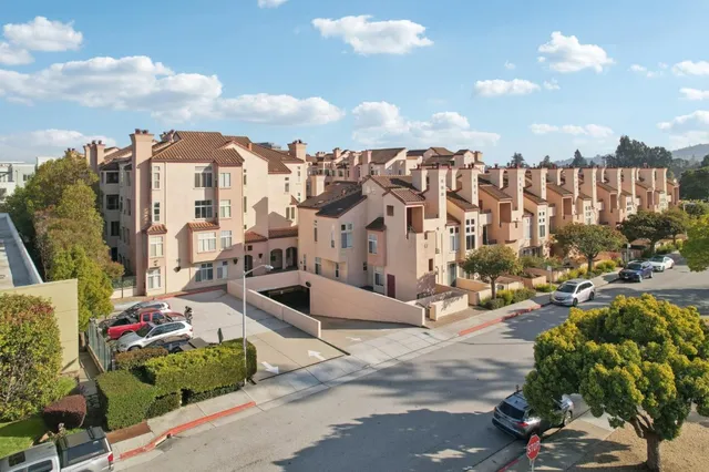$1,188,000 | 1951 O'Farrell Street, Unit 404, San Mateo, CA 94403