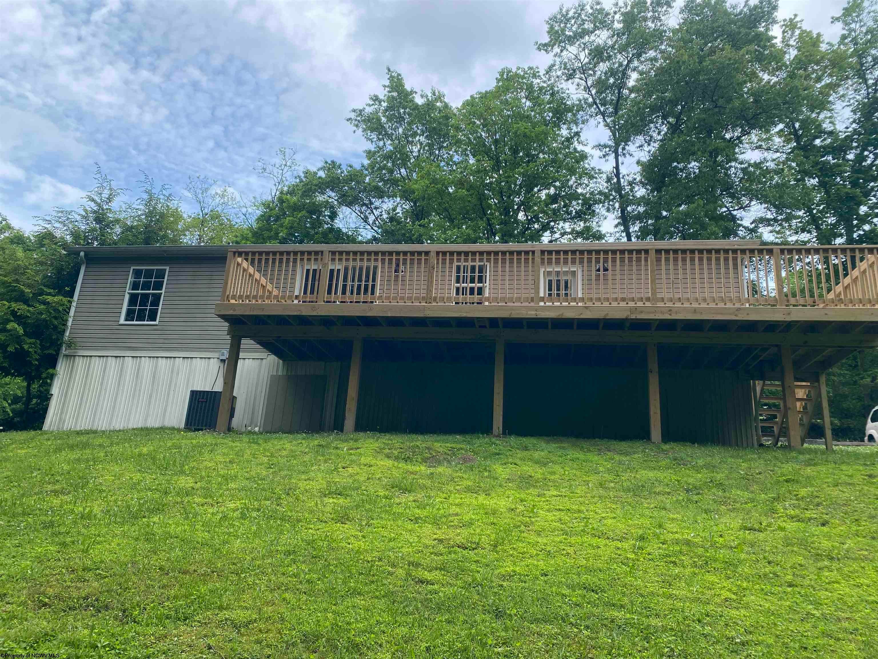 945 Pine Grove Road Fairmont, WV 26554 - Photo 8 of 29 Gallery Image 8