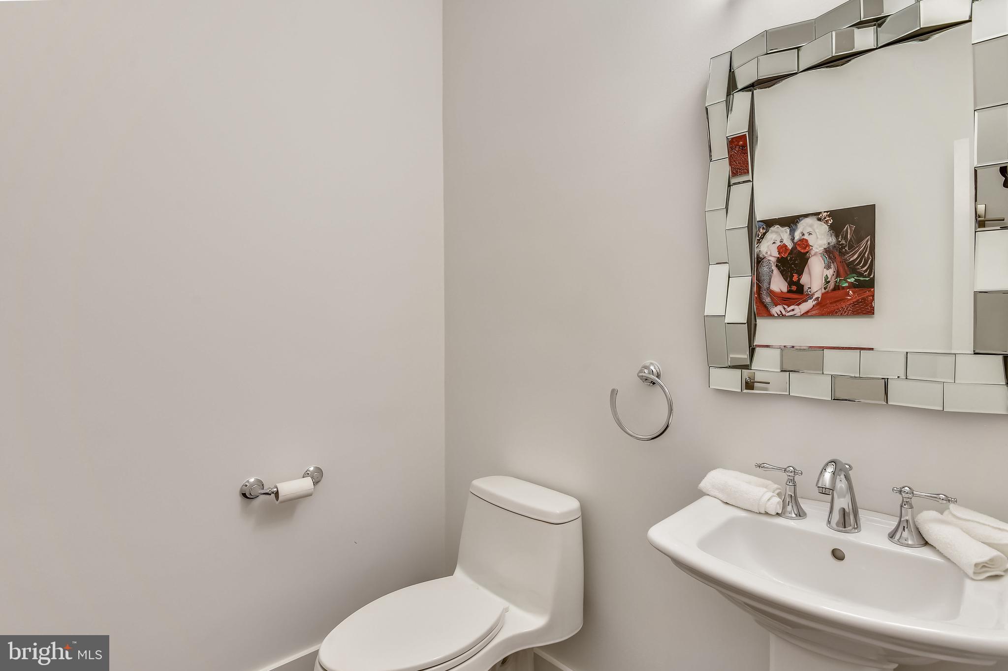 1334 Potomac School Road McLean, VA 22101 - Photo 27 of 61 Powder Room