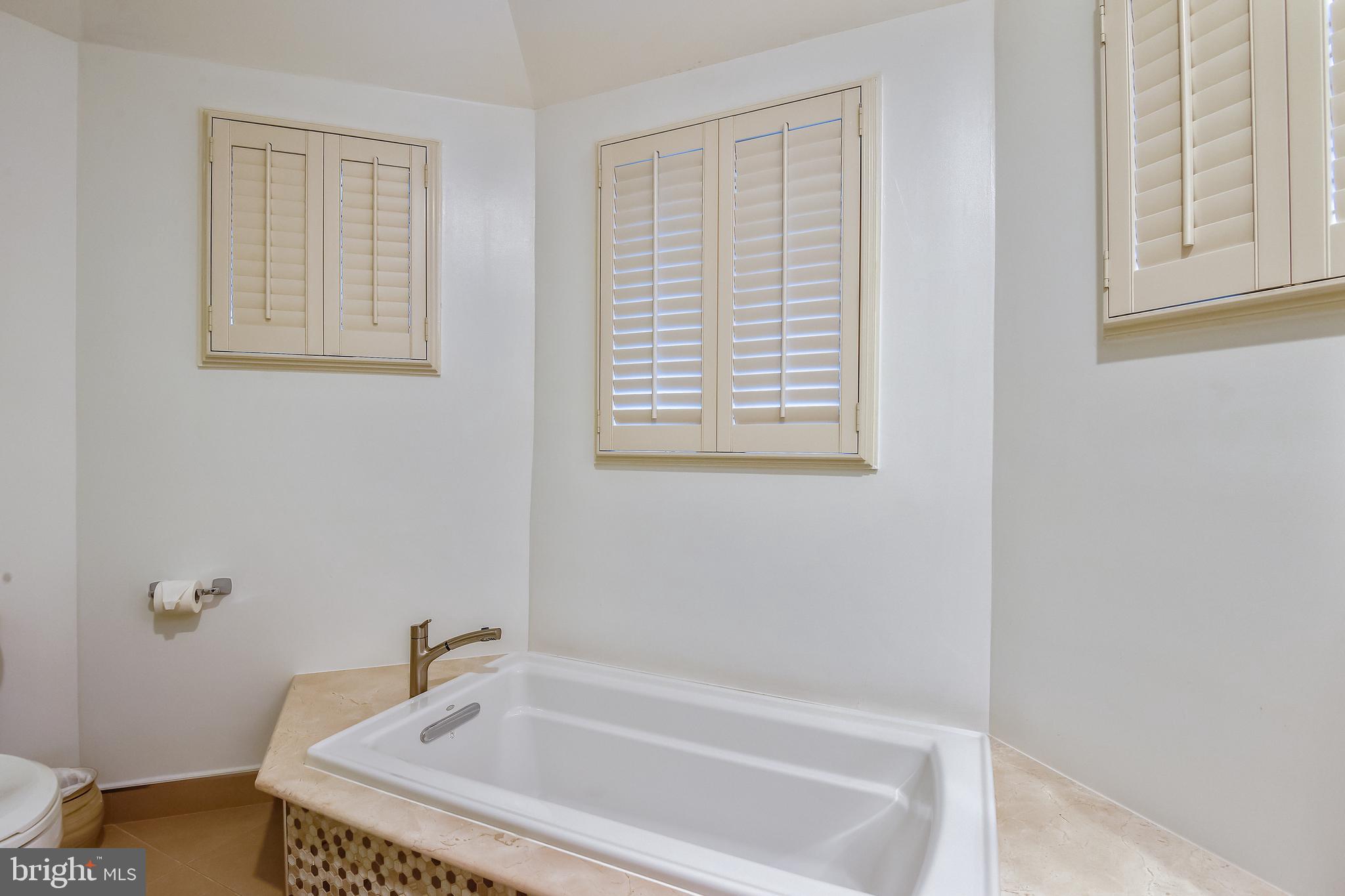 1334 Potomac School Road McLean, VA 22101 - Photo 38 of 61 Full Bath on Upper Level