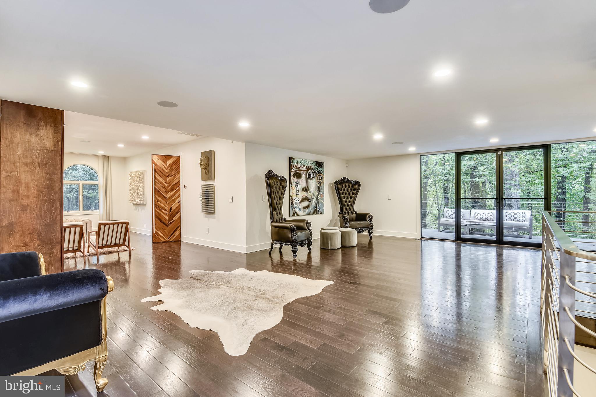 1334 Potomac School Road McLean, VA 22101 - Photo 6 of 61 Living Room