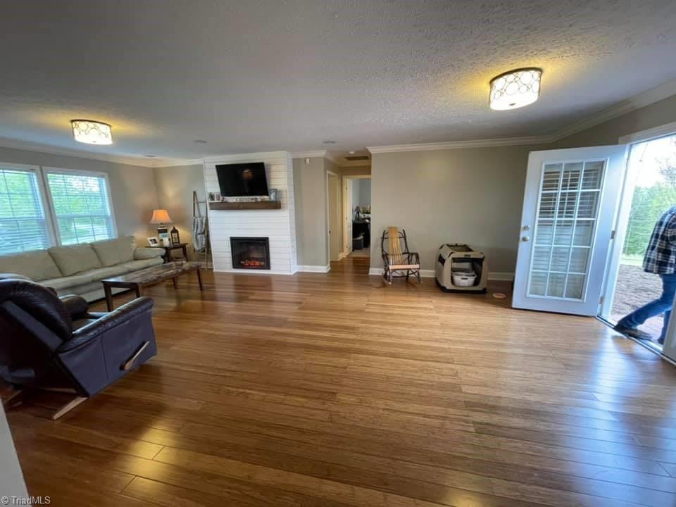 2068 Bowen Road Pinnacle, NC 27043 - Photo 12 of 50