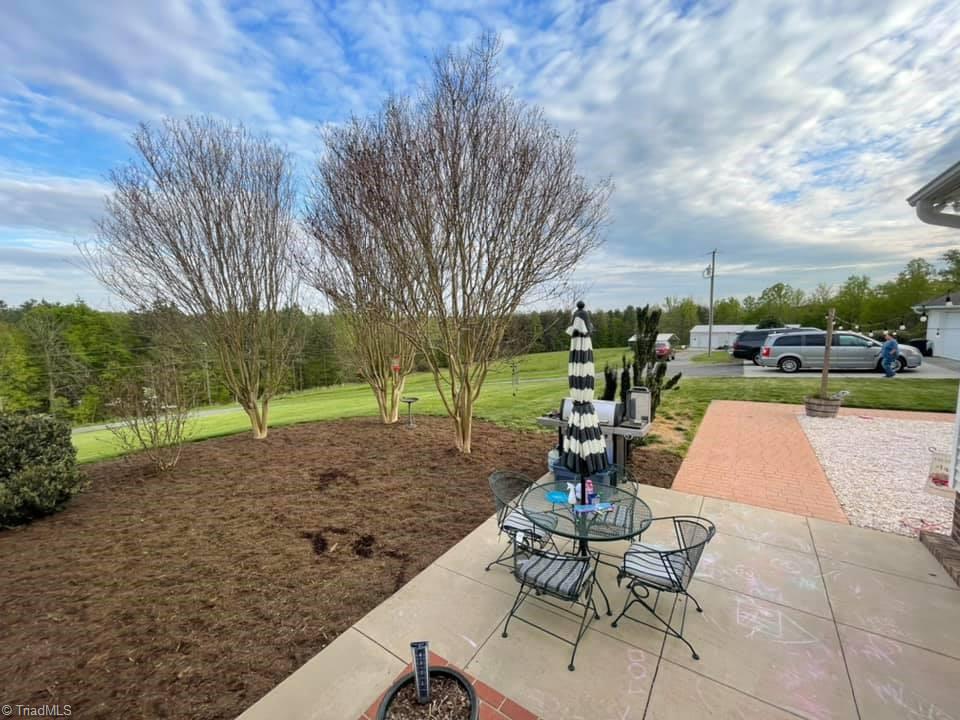 2068 Bowen Road Pinnacle, NC 27043 - Photo 28 of 50