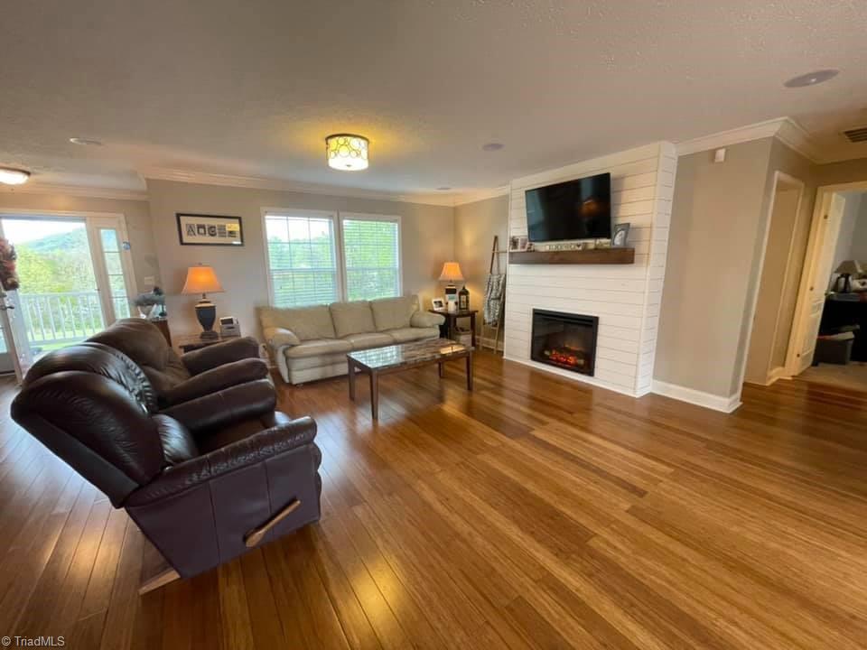 2068 Bowen Road Pinnacle, NC 27043 - Photo 33 of 50
