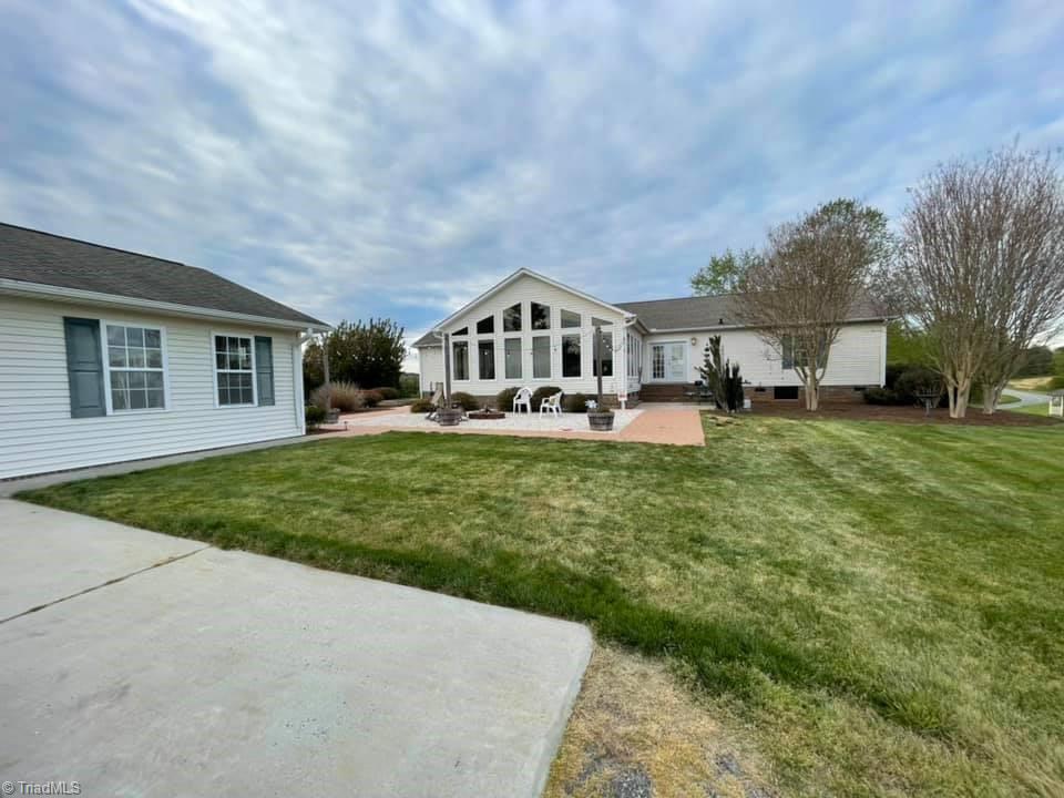 2068 Bowen Road Pinnacle, NC 27043 - Photo 37 of 50