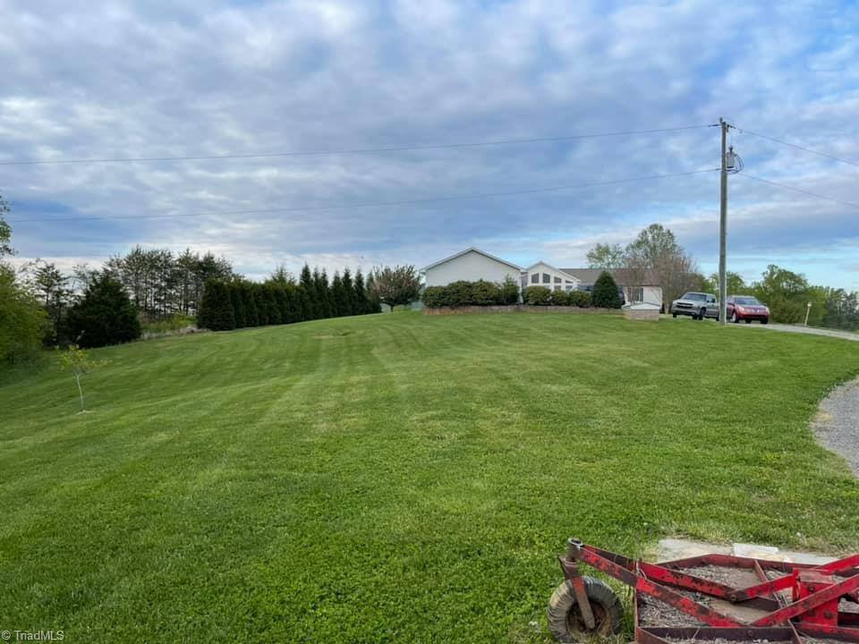 2068 Bowen Road Pinnacle, NC 27043 - Photo 38 of 50