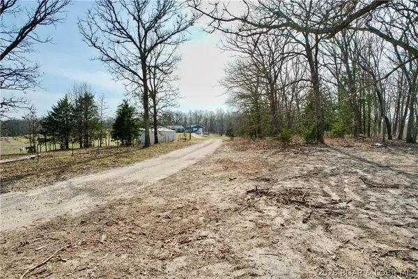 $594,500 | 3182 Big Buffalo Road, Stover, MO 65078