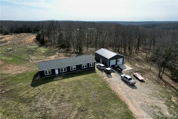 $594,500 | 3182 Big Buffalo Road, Stover, MO 65078