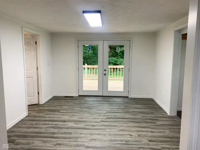 $270,000 | 6868 South Old US Highway 63, Hillsdale, IN 47854