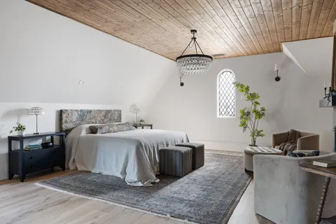 $3,999,000 | 1426 McGavock Pike, Nashville, TN 37216