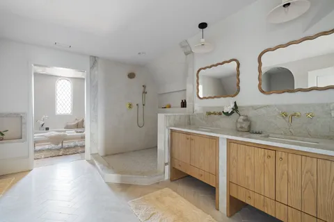 $3,999,000 | 1426 McGavock Pike, Nashville, TN 37216