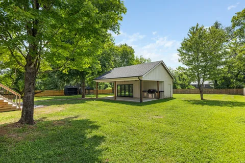 $3,999,000 | 1426 McGavock Pike, Nashville, TN 37216