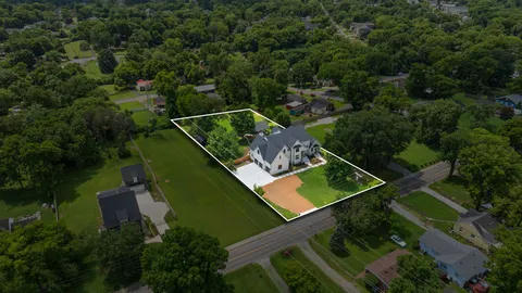 $3,999,000 | 1426 McGavock Pike, Nashville, TN 37216